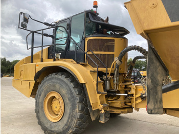 Knickgelenkter Dumper CATERPILLAR 745: das Bild 2