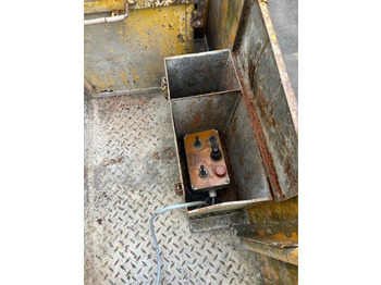 Betonpumpe Schwing 25m BPL 601 +6x6 Tatra 815 (DOCS/KFZ MACHINE +1 no docs/kein kfz: das Bild 4