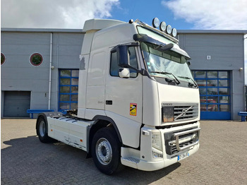 Sattelzugmaschine Volvo FH13-540 / HYDRAULICS / VEB+ / TUV:01-04-2026 / FRIDGE / AIRCO / SIDESKIRTS / AUTOMATIC / EURO-5 / 2012: das Bild 2