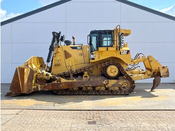 CATERPILLAR D8T Bulldozer