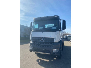 Mercedes Arocs 4145 – Leasing Mercedes Arocs 4145: das Bild 3