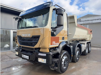 IVECO Trakker Kipper