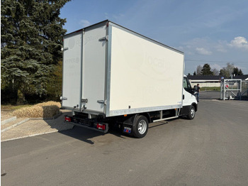 Koffer Transporter Iveco 35C16 Daily: das Bild 4