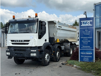 IVECO Trakker Kipper