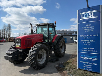 MASSEY FERGUSON Traktor