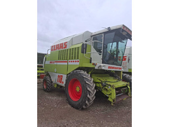 CLAAS Dominator Erntemaschine