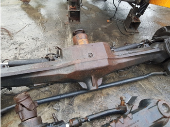 NEW HOLLAND Vorderachse