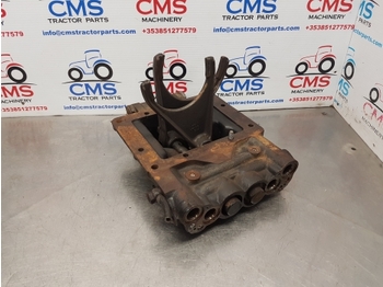 Transmission New Holland Ts115a, Tsa, T5, T6, Mxu,transmission Control Cover Plate 47127526: das Bild 5