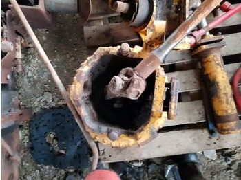 MANITOU Vorderachse