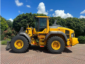 VOLVO L120H Radlader