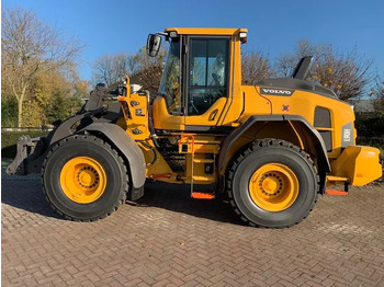 VOLVO L90H Radlader