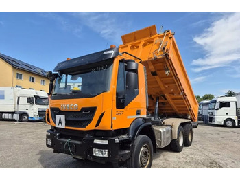 IVECO Trakker Kipper