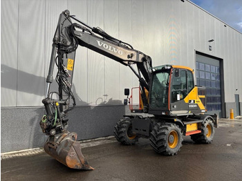 Mobilbagger Volvo EWR 150 E: das Bild 2