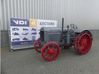 McCORMICK Traktor