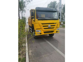SINOTRUK HOWO Kipper