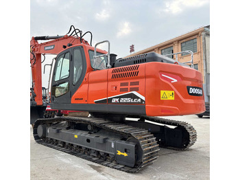 DOOSAN DX225LCA Kettenbagger