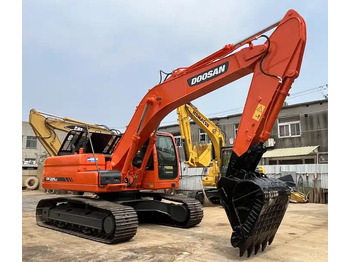 DOOSAN DX225LCA Kettenbagger