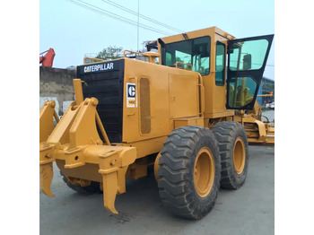 CATERPILLAR 140H Grader