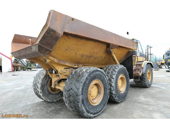Knickgelenkter Dumper CAT 730: das Bild 3