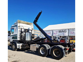 Abrollkipper Scania R480: das Bild 4