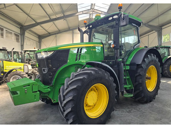 JOHN DEERE 7250R Traktor