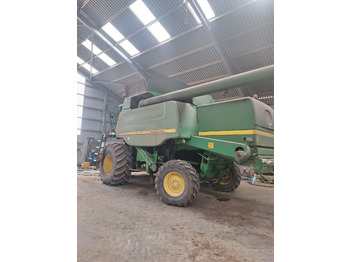 JOHN DEERE T670 Mähdrescher