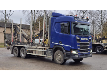 Holztransporter, Autokran Für die Beförderung von Holz SCANIA R450: das Bild 2 Holztransporter, Autokran Für die Beförderung von Holz SCANIA R450: das Bild 2