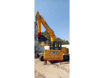 Kettenbagger neu kaufen JCB JS210 LC: das Bild 2