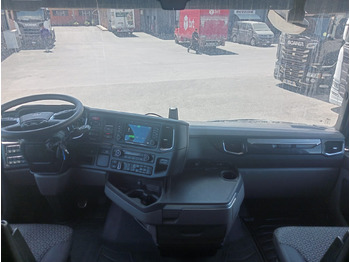 SCANIA S 520 Sattelzugmaschine