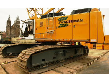 LIEBHERR HS 885 HD Raupenkran