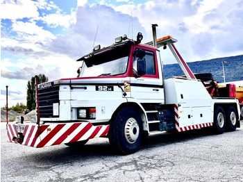 SCANIA 92 Abschleppwagen