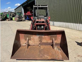 Traktor International 584 c/w International Loader: das Bild 5