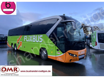 NEOPLAN Reisebus
