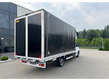 Planen Transporter Renault Master: das Bild 4