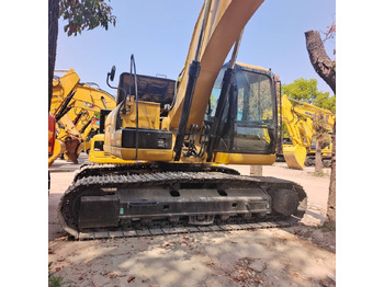 CATERPILLAR 320D2 Kettenbagger