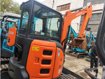 Minibagger Hitachi ZX35: das Bild 4