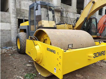 BOMAG Walzenzug