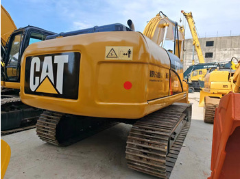 CATERPILLAR 320D2 Kettenbagger