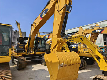 Kettenbagger CAT 330D2: das Bild 3 Kettenbagger CAT 330D2: das Bild 3
