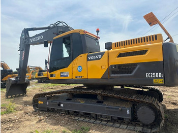 VOLVO EC250 Kettenbagger