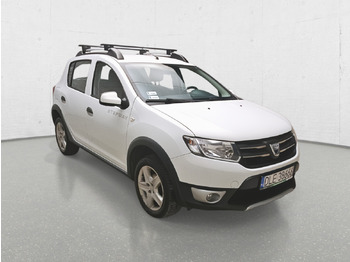 PKW DACIA SANDERO HATCHBACK: das Bild 2