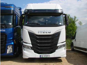 Sattelzugmaschine IVECO AS440ST/FP LT LNG CIĄGNIK SIODŁOWY: das Bild 2