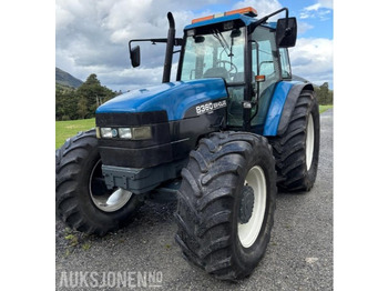 NEW HOLLAND 8360 Traktor