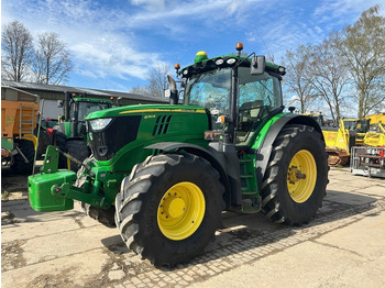 JOHN DEERE 6210R Traktor