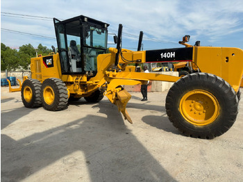 CATERPILLAR 140H Grader