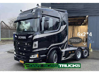 SCANIA R 560 Sattelzugmaschine