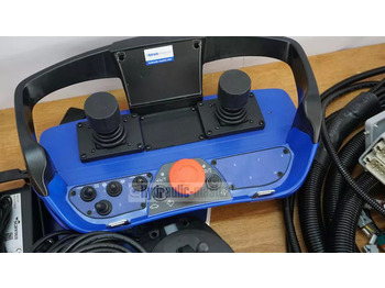 Forstmaschine CanBus 2 joysticks with radio control Scanreco G3 12 V Forest crane for Palms Farma BMF KTS: das Bild 3 Forstmaschine CanBus 2 joysticks with radio control Scanreco G3 12 V Forest crane for Palms Farma BMF KTS: das Bild 3