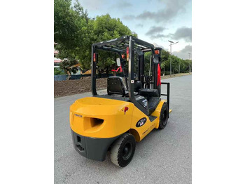 Dieselstapler New arriver second hand Komatsu FD30 forklift with good performance cheap used forklift for sale: das Bild 2