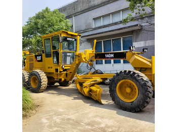 CATERPILLAR 140H Grader