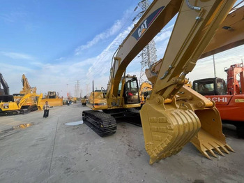 CATERPILLAR 320B Kettenbagger